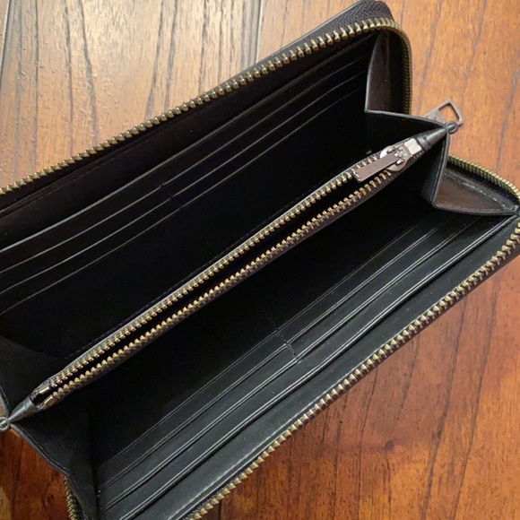 Coach Wallet - Picture 3 of 3
